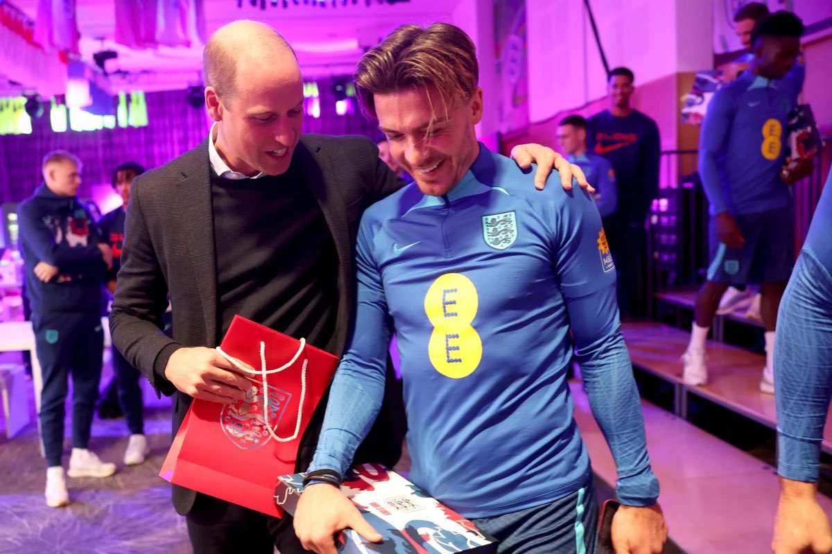 There’s these guys ❤️
And then there’s this guy… #Cymru