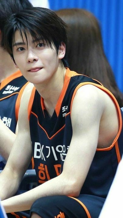 varonzie's tweet photo. @LpmPromote 
Hello guys gua varonzieo atmajayadra klian bisa panggil gua varo atau atma.  By the way gua baru join rpt ni, lets go #moots with me, and yang pen fambestan bisa langsung ke DM oke? 
#roleplayeraccount https://t.co/gF37wFdHu4