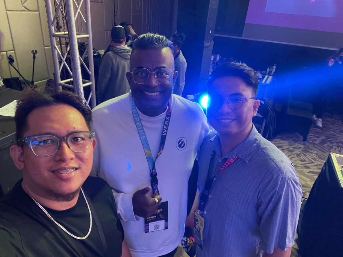 tokenminds_co's tweet photo. Take a look!👀 TokenMinds team leads Josh and Chris are here at the Philippine Web 3 Festival.

We're so grateful to have the opportunity to learn from these speakers, @purrbana @joeyalarilla @jmsfnt @prakashsomo

#PhWeb3Fest #Community #Web3 https://t.co/sT4BREbdLP