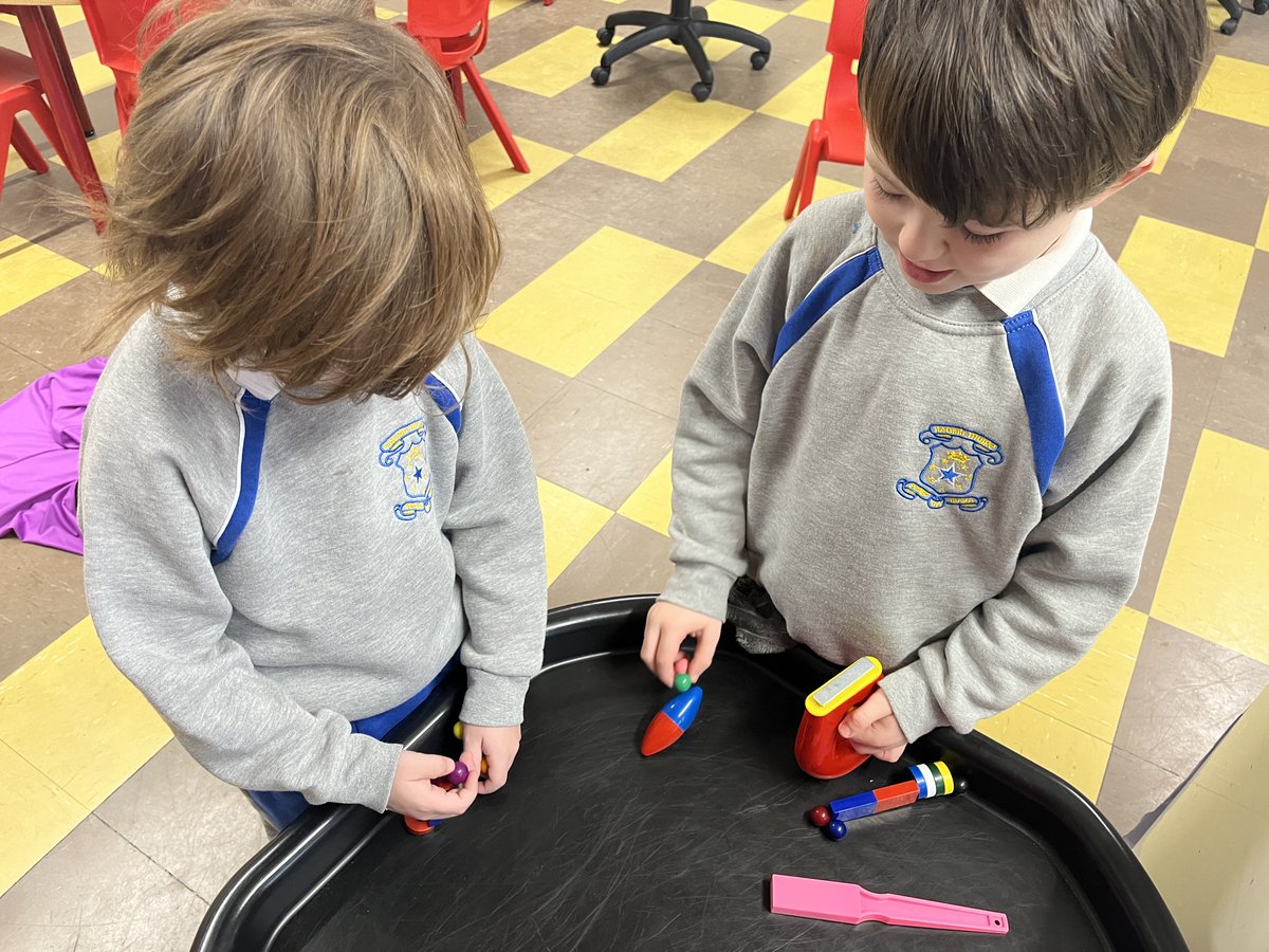 It is #ScienceWeek2022 at Star of the Sea.  Our Star Boys are enjoying science activities and testing out scientific ideas.