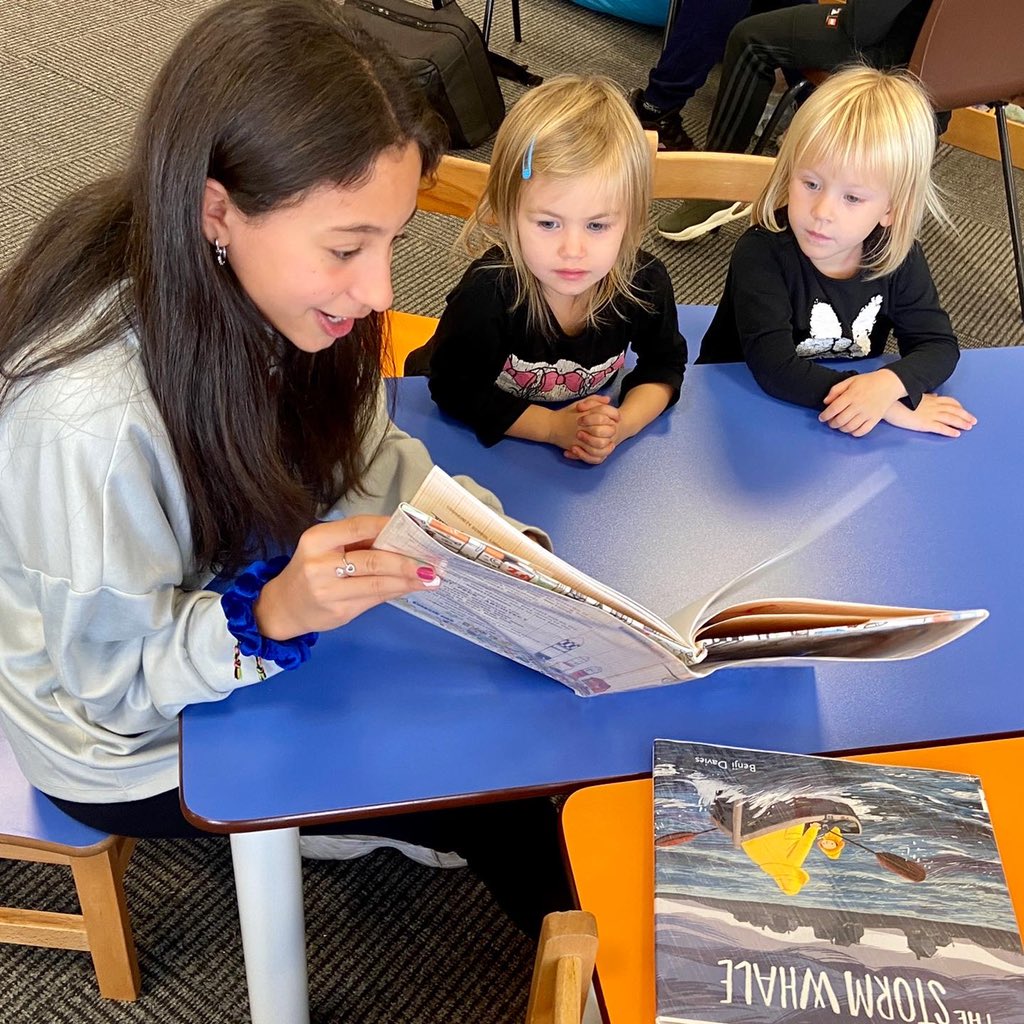 IICS1911's tweet photo. Grade 7 students read to G1/EY5/EY3-4 buddies to celebrate picture book month, which is in November๐
#IICS #LifeatIICS #IICSsince1911 #ibschool #ib #bookmonth #internationalschool https://t.co/x8dWhhhBOG