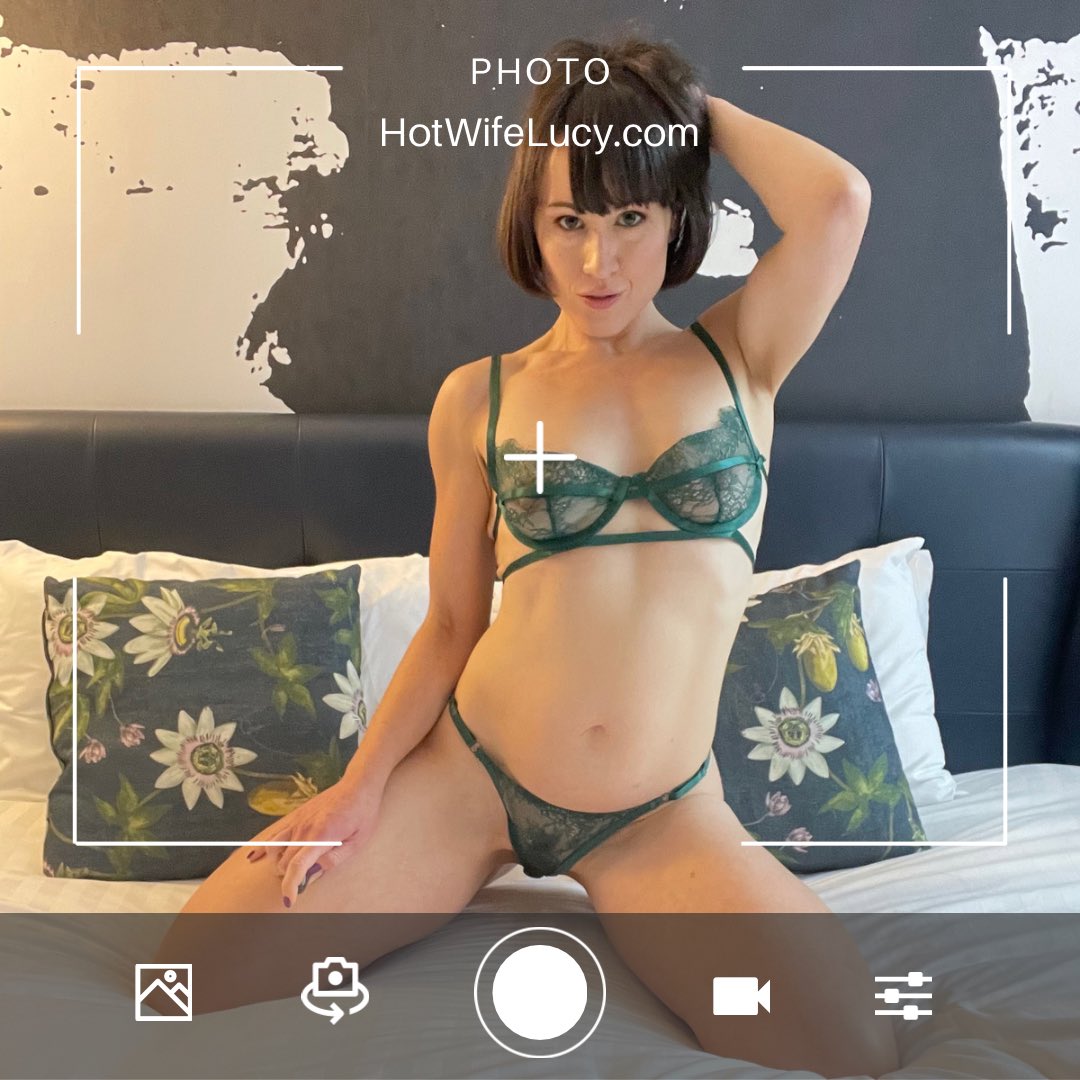 Content from hotwifelucyfree