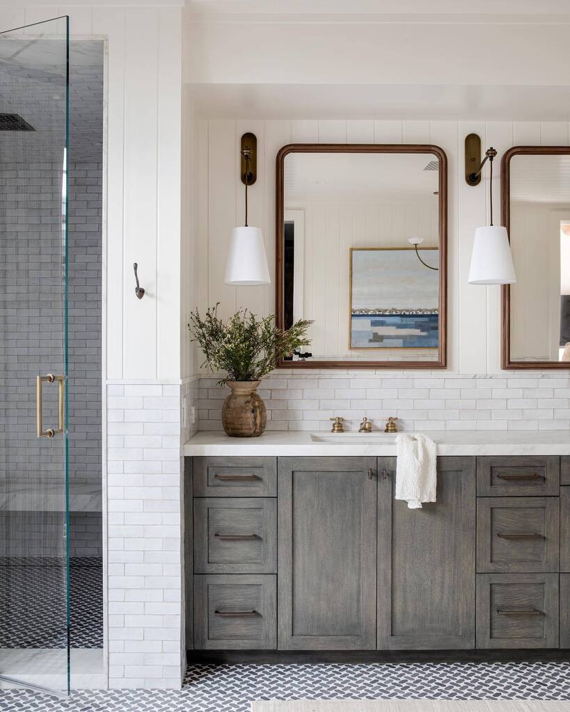 BrandonArchitec's tweet photo. β’Scenes from the most spacious primary bath β¨β’ #brandonarchitects
_________________________
Builder: @pattersoncustomhomes
Interior: @brookewagnerdesign
Lens: @mellon_studio
.
.
.
.
#architect #architecture #mydomaine #architecturelovers #luxuryho⦠https://t.co/LFrswKqFTK https://t.co/rvJbfWdWjv