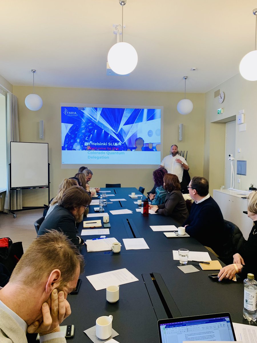 #FARIA is pleased to host a delegation from #Colorado focused on #quantum to discuss RDI collaboration with #Finland. <a href="/JeromeRickmann/">Jerome Rickmann</a> showcases our activities and how FARIA can connect researchers from Finland and Colorado.