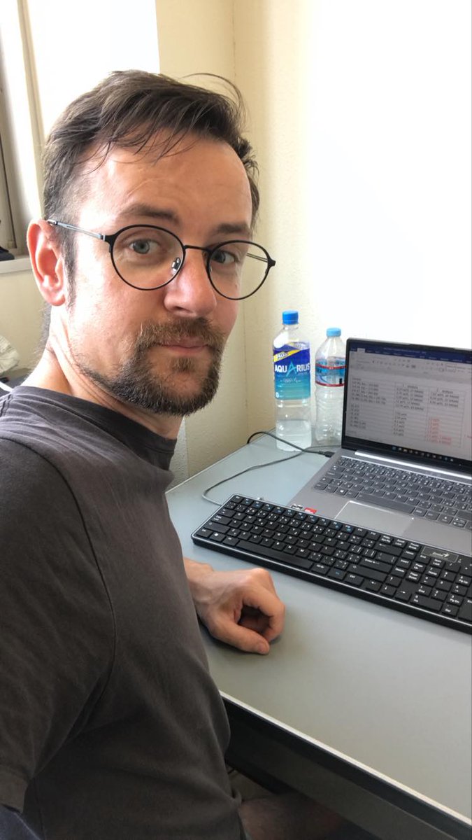 IMC_Prague's tweet photo. #scienceinternship We welcome back Dr. Ondřej Lidický from the department @MedPolymers_Prg! He recently returned from an internship at @sojo_univ 🇯🇵 (team of Dr. Jun Fang), where he worked on anti-cancer nanomedicines based on advanced antibody-polymer-drug conjugates. 👨🔬🧪 https://t.co/OimfStXJW9