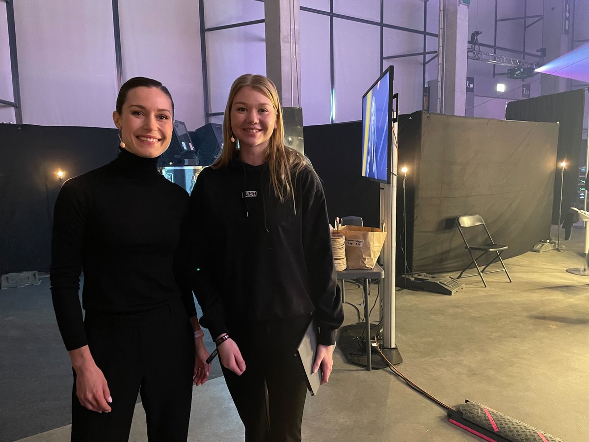 SlushHQ's tweet photo. Here's a quick pic of Sanna and Eerika having a brief chat before they head onto Founder Stage. 

Tune in here: https://t.co/PlNaF7SckT

#slush2022 https://t.co/AT31h16OaP