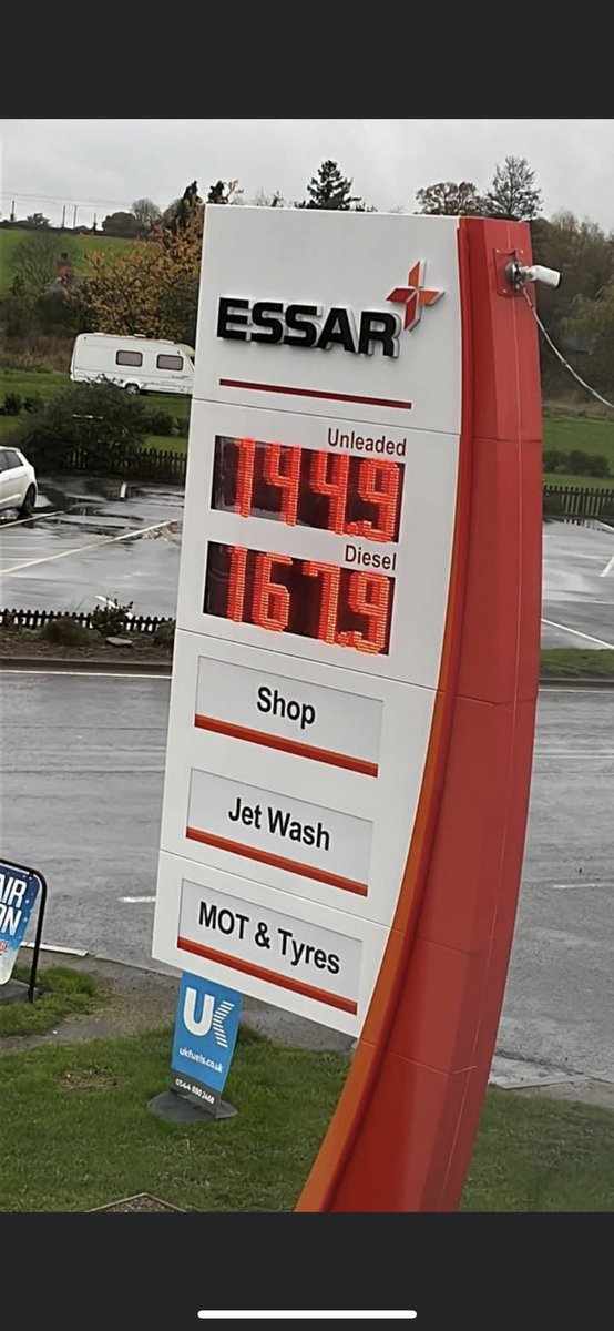 DAROBERTSFUELS's tweet photo. #PetrolPrice #dieselprice #FuelPrices https://t.co/RwgZzX59Eo