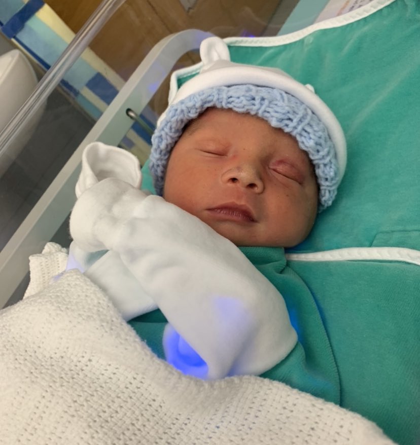 Miss Hope 🌻 tweet media