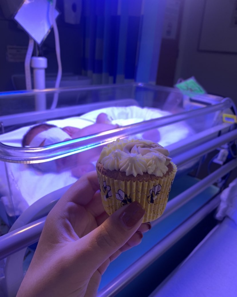 Miss Hope 🌻 tweet media