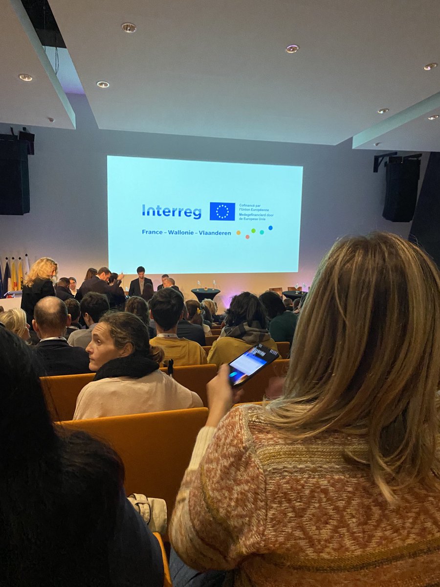 SavineMoucheron's tweet photo. C’est parti pour la journée officielle de de lancement #interreg #startinterregFWVL6 . Un monde de fou au @MICX_Mons  @InterregFWVL @BerengereFally @Technocite https://t.co/eI0GdrLsTp