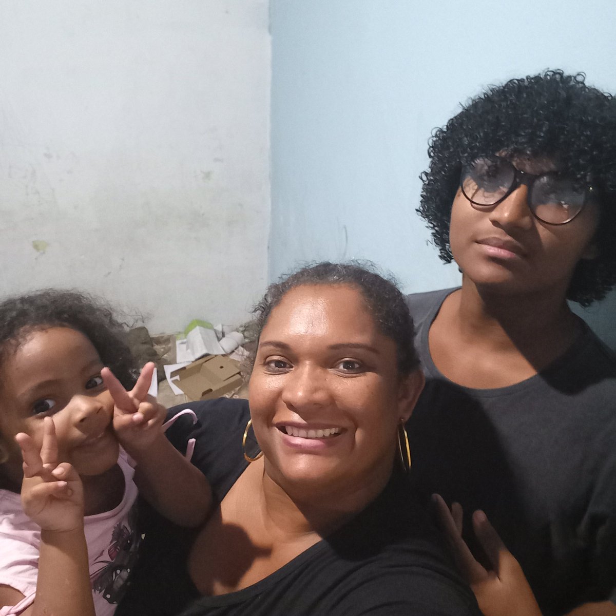 Ser #maesolo não é fácil, pensamos em desistir todos os dias! Mas quando vc ouve, quero abraços e beijos, e também #mamãe que beijinho gostoso, às forças se renova! #maeama #desistirjamais #maededois #goiasbaodemais #Goiania