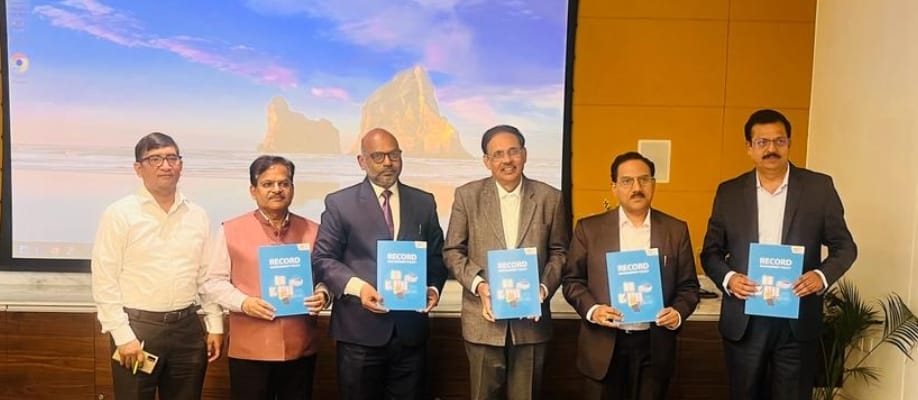 RECLindia's tweet photo. Today, at a ceremony held at the REC C.O., the 'Record Management Policy 2022' was released by our @CMD_REC Shri @VivekKumarDewa5. The policy aims to reduce the paper/physical document creation leading to the #NetZeroCarbon environment in REC.

#FundingAPowerfulFuture
#RECcares https://t.co/9yJ7F62Djd