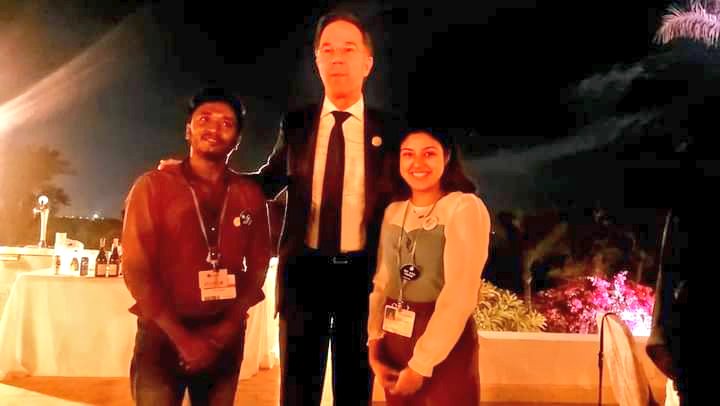 @YouthNet4CC #COP27 delegate <a href="/Hossainim889/">Imran Hossain| at #COP28</a> had a discussion with Prime minister of Netherland <a href="/MinPres/">Rob Jetten</a> and urge to support global youths especially youths from global south's and deliver finance to the #LossAndDamage. 
#PaymentOverdue <a href="/TheCVF/">Climate Vulnerable Forum</a> <a href="/wearetmrwgp/">We Are Tomorrow Global Partnership</a>  <a href="/hamidullah_riaz/">Riaz Hamidullah</a>