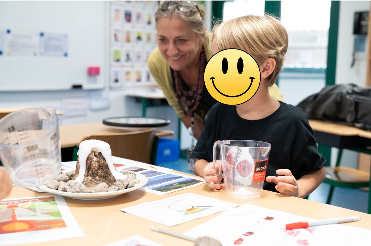 MONTMAIT's tweet photo. Full hands-on while creating a volcano and explaining what is happening. Their flabbergasted faces and laughs were so great! #Frenchnative #primarylanguages #engagement #contentbasedlearning https://t.co/h3Fq10ZlHT