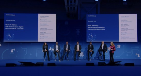 EconomyUp's tweet photo. #MadeInDigItaly È il momento del Business Talk di @microsoftitalia e @Intel_Italia con le testimonianze di @Prada #RealeITES @MaireTecnimont e @snam, modera
@Manu_Gianni @Digital4_biz #AmbizioneItalia @Digital360Group https://t.co/67vDF170BL