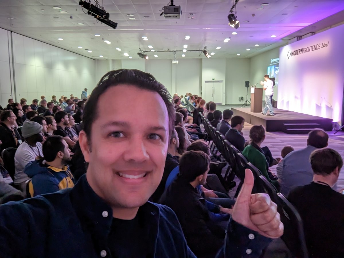 jason_mayes's tweet image. About to go on stage for our first keynote at #ModernFrontendsLive at #Excel #London! If you have any questions about #WebML after our talk come find me at our #TensorFlow booth! We have swag!

#madeWithTFJS #Googler #GoogleLife #LifeAtGoogle #Google