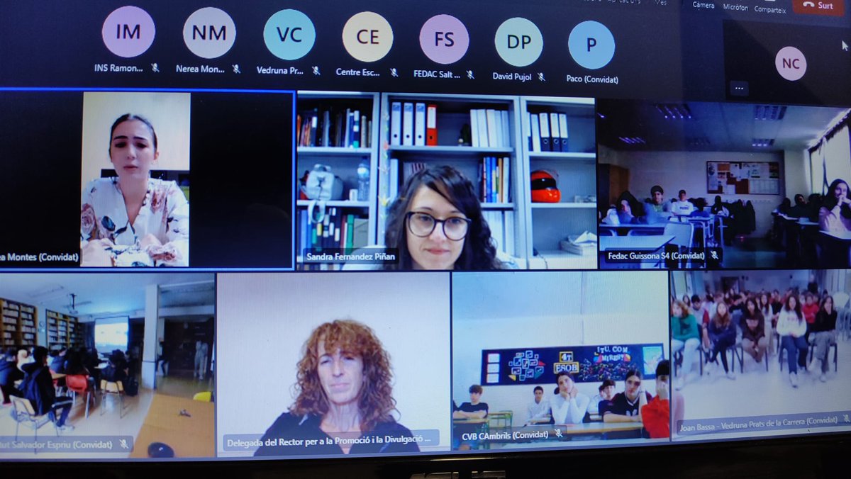 Sílvia Simon R. 🎗 (@silviasimonr) on Twitter photo 📢 A les 9 del matí 11 centres i més de 400 estudiants! Avui comencem les xerrades per a centres de secundària "Un dia a la <a href="/UdGRecerca/">UdG Recerca</a>"! La Sandra Fernàndez del <a href="/cork_lab/">Laboratori del Suro</a> ens ha explicat "Com arribar a ser Científica"! Us hi podeu anar apuntat shorturl.at/pvAK2!!🔭🧬🔬🌡️💻 📢 A les 9 del matí 11 centres i més de 400 estudiants! Avui comencem les xerrades per a centres de secundària "Un dia a la <a href="/UdGRecerca/">UdG Recerca</a>"! La Sandra Fernàndez del <a href="/cork_lab/">Laboratori del Suro</a> ens ha explicat "Com arribar a ser Científica"! Us hi podeu anar apuntat shorturl.at/pvAK2!!🔭🧬🔬🌡️💻