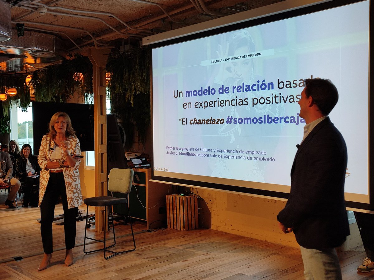 LukkapSpain's tweet photo. Seguimos con @ibercaja 🏦💰

Esther Burges (@BurgesEsther ) y Javier J. Montijano nos presentan el camino de Ibercaja, desde la evolución hacia la rEXevolución 📈

#ExperienciadeEmpleado https://t.co/BVohz9doN3