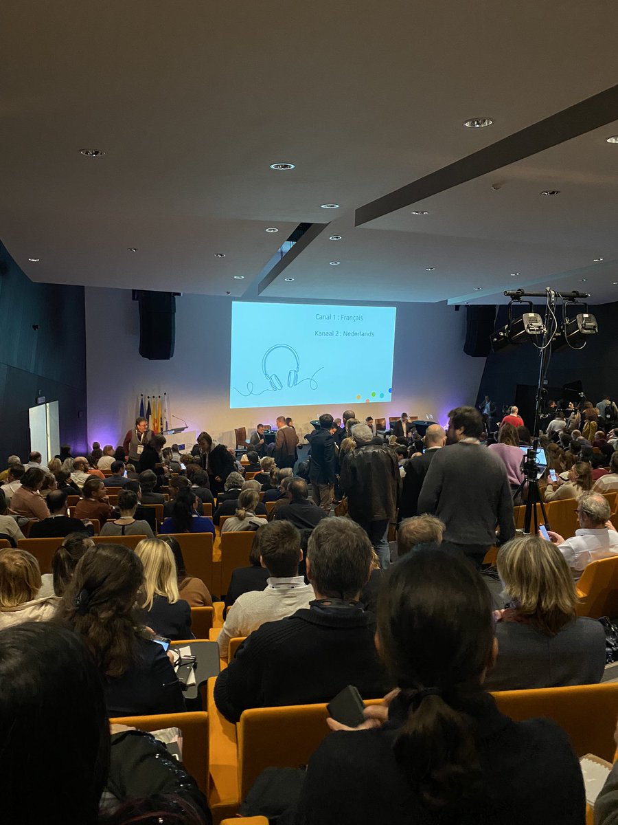 aDesrousHdF's tweet photo. La Région #HautsdeFrance #numérique prépare son accompagnement aux acteurs des territoires pour les aider à se saisir des opportunités Interreg !
Nous sommes présents au lancement à Mons de l’Interreg Franco-Flamant-Wallon #StartInterregFWVL6 https://t.co/HFFJzQyjHV