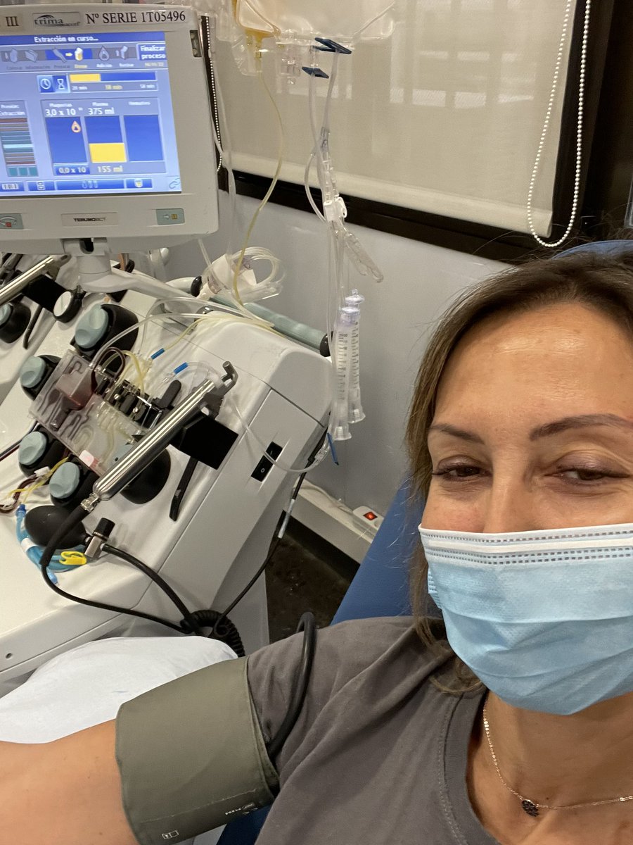 Ayer doné plaquetas y plasma a una persona que las necesita. No se quien eres, pero espero que el que seamos compatibles te sirva para recuperarte. He donado sangre muchas veces, pero saber que una persona te necesita de esta manera es muy especial.<a href="/GVAdonasang/">GVA Dona Sang</a> #SangreSelfie