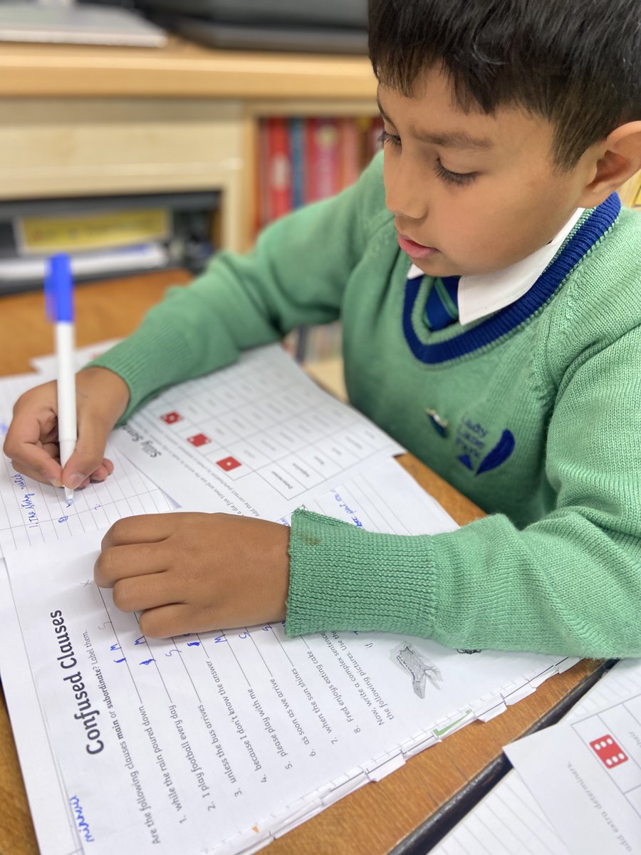 LadyLanePark's tweet photo. UVI (Y6) work so hard at preparing for exams and have such a fantastic attitude when doing so. Here they are getting to grips with subordinate clauses with smiles on their faces! @isaschools @Alpha_Schools @twinklresources #grammarcanbefun #englishgrammar #year6english #positive https://t.co/cizXmjpBZU