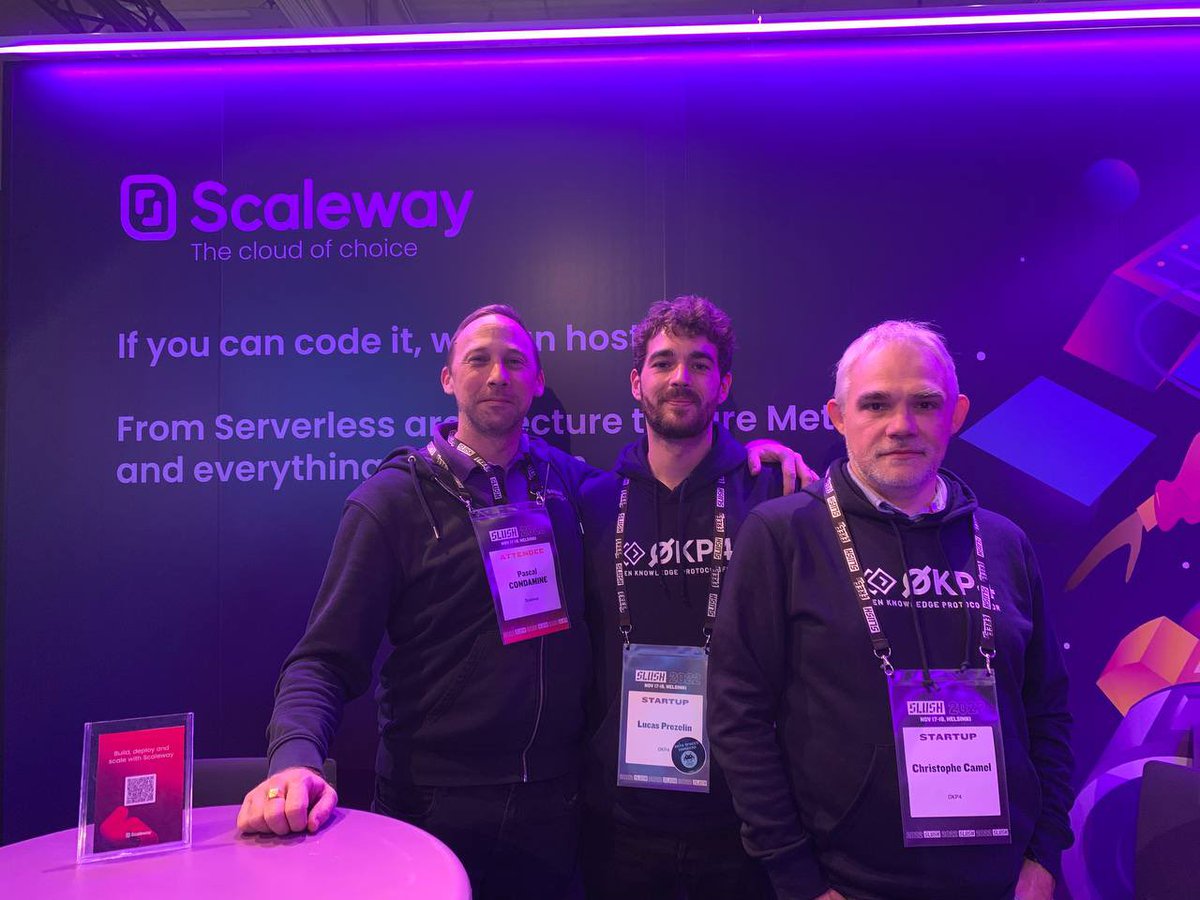 axonexyz's tweet photo. Gm @SlushHQ 🚀.
We are proud to be a member of @Scaleway_fr startup program & we are looking forward to colaborate. 💪🏻
🤝 A Good moment with @PascalCondamine @7h3_360l355_d3v @LucasPzln
#Slush2022 #meeting #startupsprogram https://t.co/T4hohobCAx