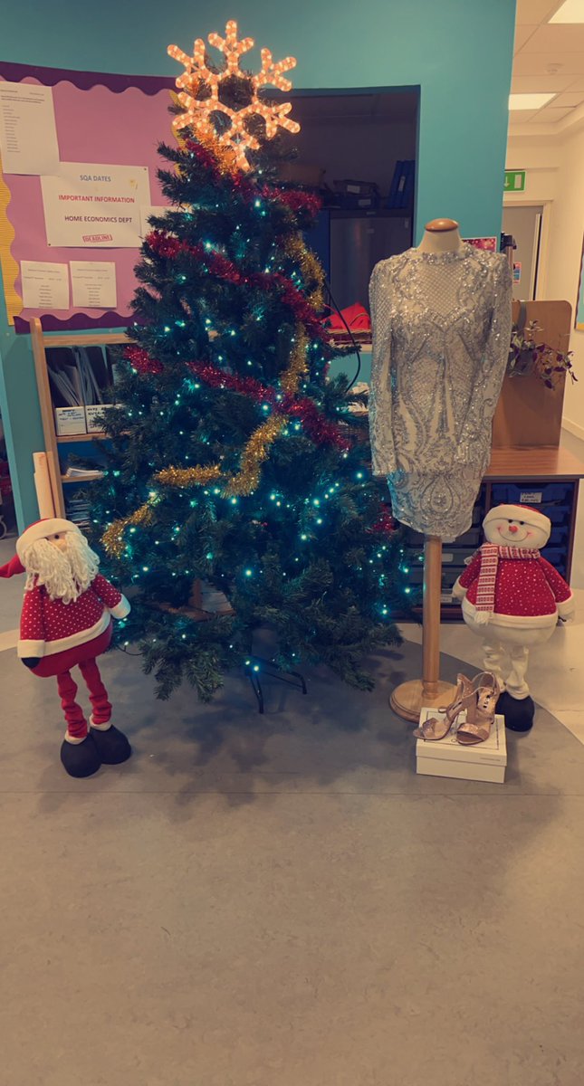 GirvanAcadHE's tweet photo. @girvanacademy  🎄✨ Tomorrow Girvan Academy will host a Christmas Dance Swap Shop. We are welcoming all pupils from S1-S6 to come along and browse our amazing selection of dresses, skirts, shirts and sparkly wear. 🎄✨ https://t.co/rokMS488Yk
