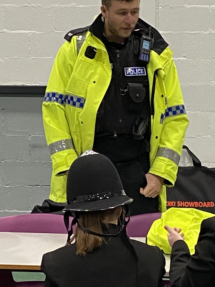 ValleyLAcademy's tweet image. Our careers fair is a resounding success. All years will experience talking to local and national businesses and colleges.