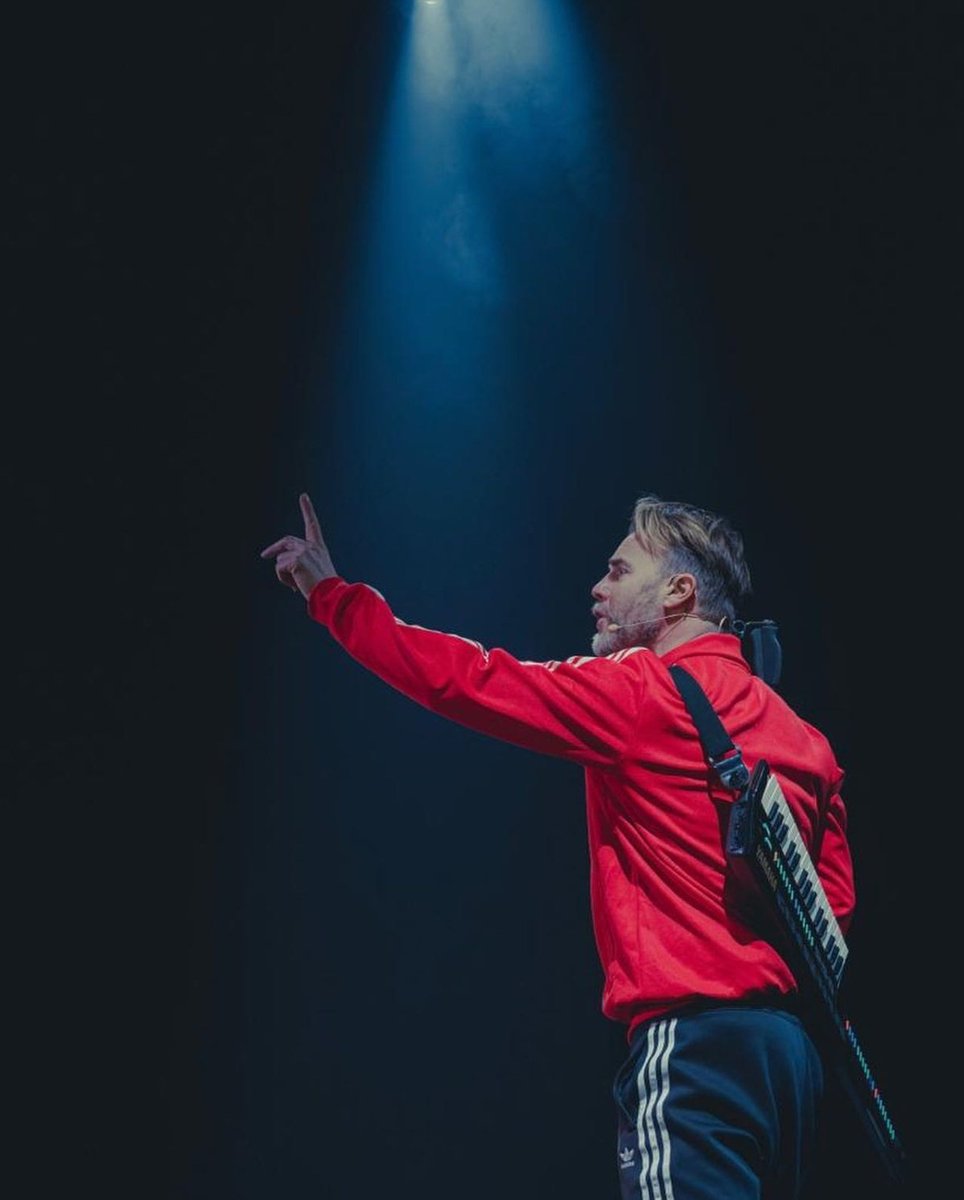 Garyismyhero's tweet photo. #Instagram 😊 #ADifferentStage #littleshow #sad #completed #unknown #see #definitely #thankyou #wow #coming #very #journey #remaining #❤❤❤ 

https://t.co/00U77jKmMq

@GaryBarlow https://t.co/2E2kCUyCft
