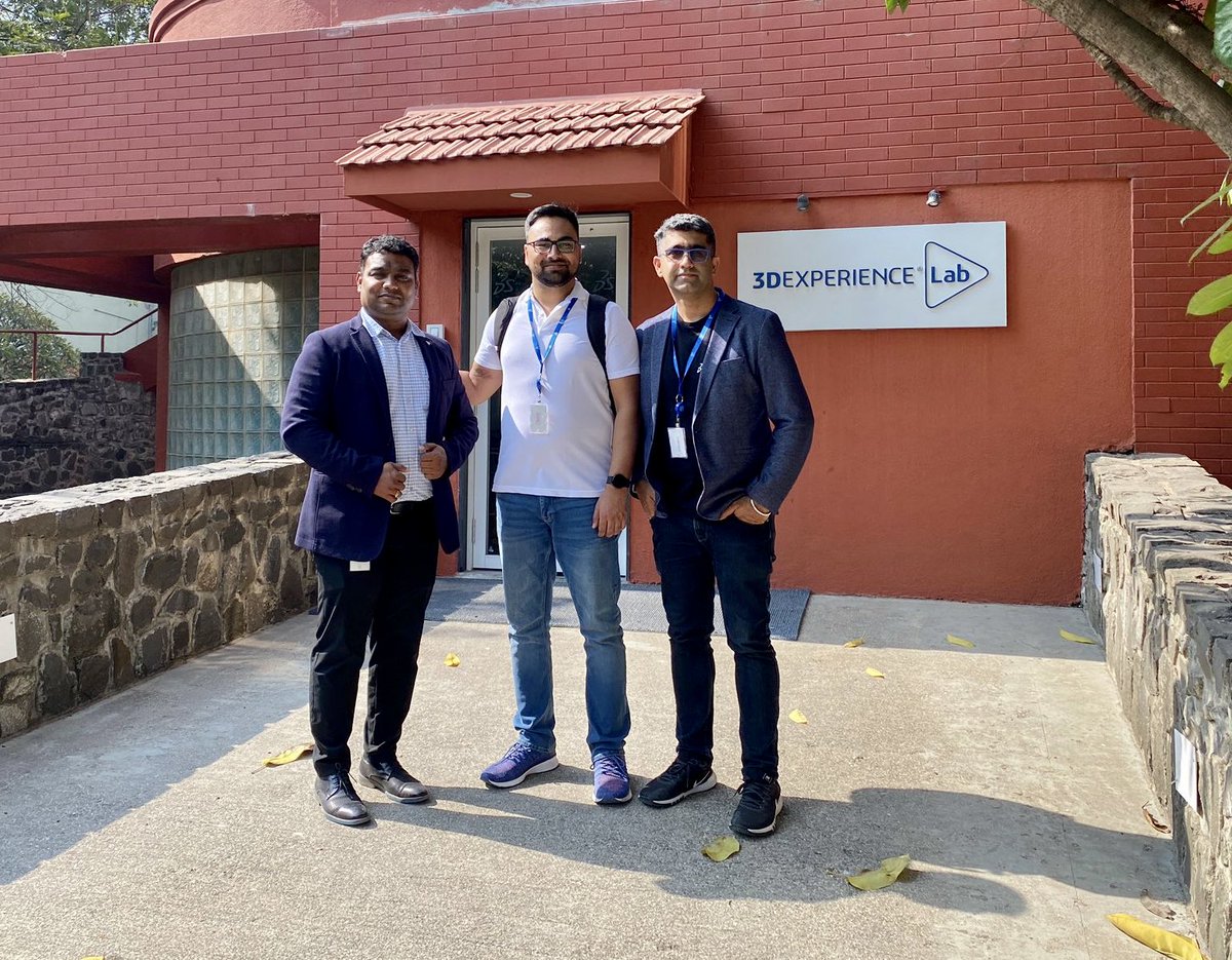 3DEXPERIENCELab's tweet photo. When our Boston Lab meet our Pune Lab and our incubator partner in India ! https://t.co/pWVbAHRpf1
