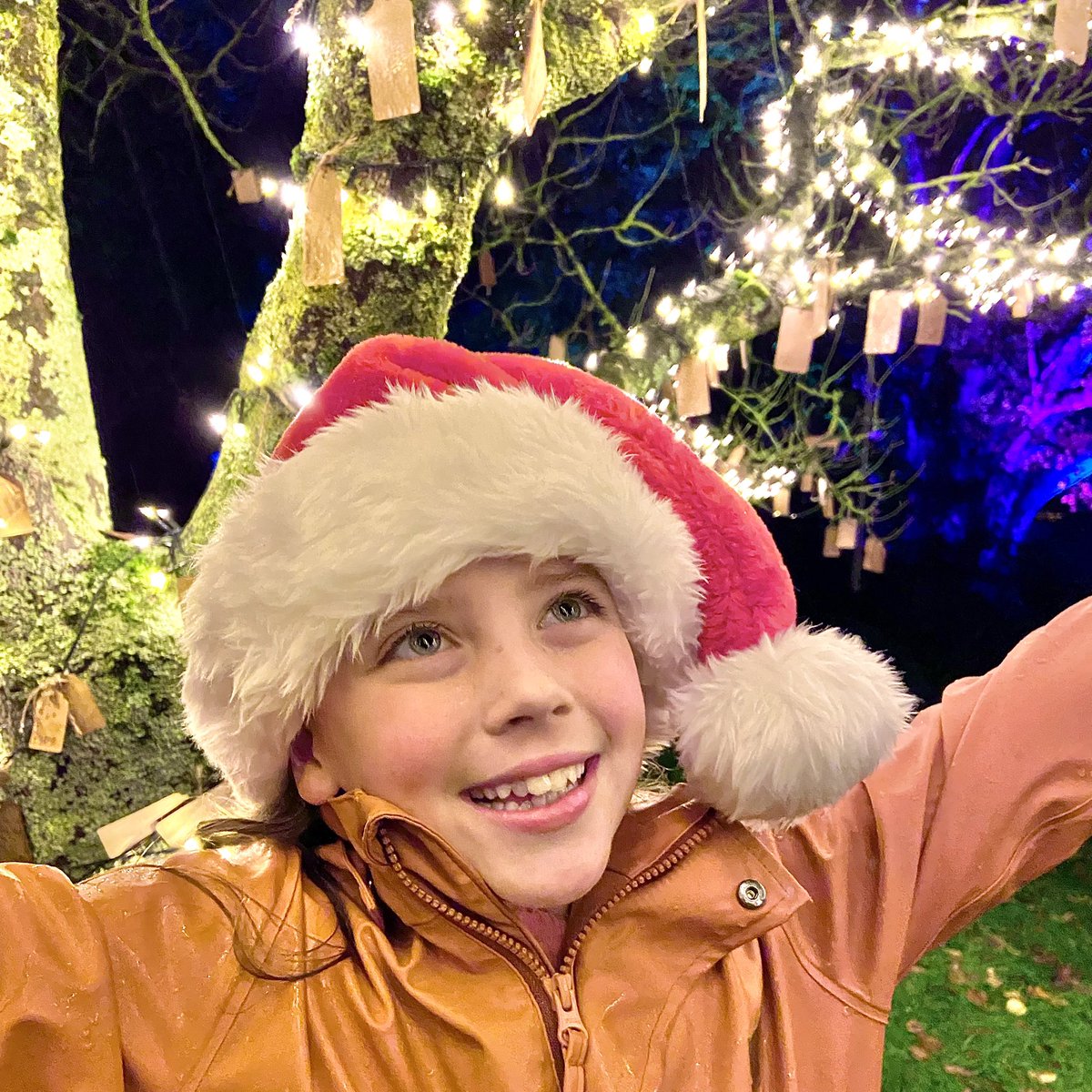 Bella and Dawn at Dear Mummy tweet media