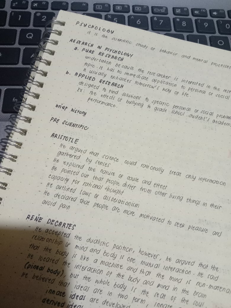 dreamyseptember's tweet photo. i was going thru my old files and found these lol #psychnotes https://t.co/JgRimltncH