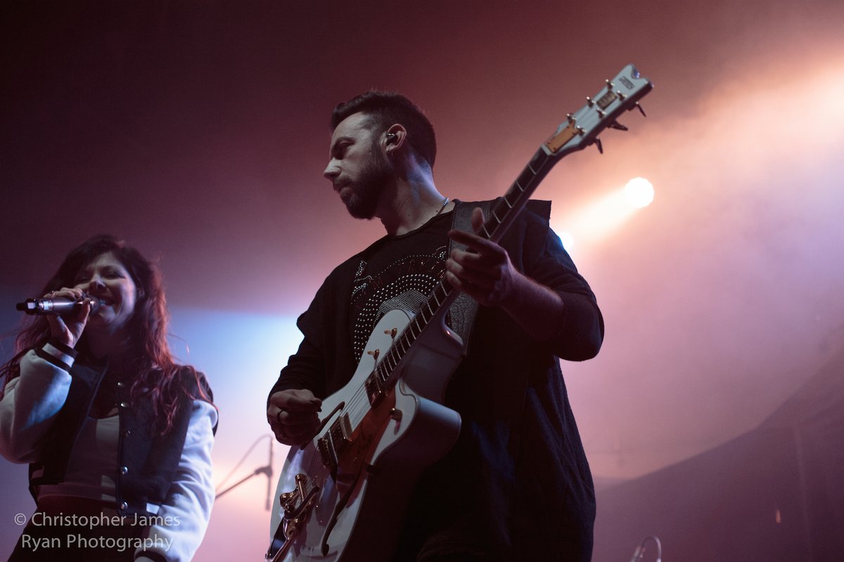 RAM_zine's tweet photo. Some epic live shots of Venetian outfit @OverlapsOff supporting The Rasmus in Manchester. 

📸 - @ChrisRyanPhotos 

#RAMzine #Italy #Rock #LiveGallery https://t.co/816ALlkUnS