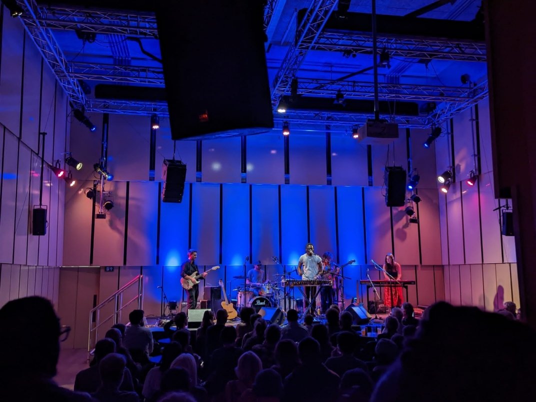 africaoye's tweet photo. An evening of positive vibes & music at @liverpoolphil Music Room
Thanks to @nfamady_kouyate & his band for bringing their vibrant energy to Liverpool & to Nazeem @DNdawi & band for opening up the show for a truly enjoyable night!
#Oye30 #ListentoAfrica https://t.co/G9TVtGI3XZ