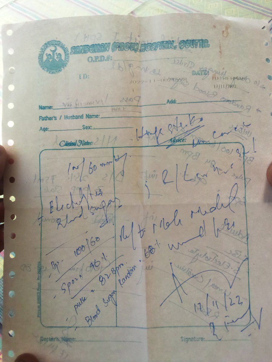 SM_BALOCH7's tweet photo. بلوچستان فزیوتھراپی ایسوسی ایشن کے تادمِ مرگ بھوک ہڑتال پر بیٹھے ساتھی ڈاکٹر نثار اور ڈاکٹر جاوید کا طبیعت تشویشناک ہوتا جارہا ہے۔ڈاکٹرز کا کہنا ہے اگر ان کا بھوک ہڑتال ختم نہیں کیا گیا تو ان کے گردے فیل ہونے کے ساتھ ہائپو گلیسیمیا کی خدشات  بھی ہیں۔
#BPAhungerstriketilldeath https://t.co/P9u6IlfKG7
