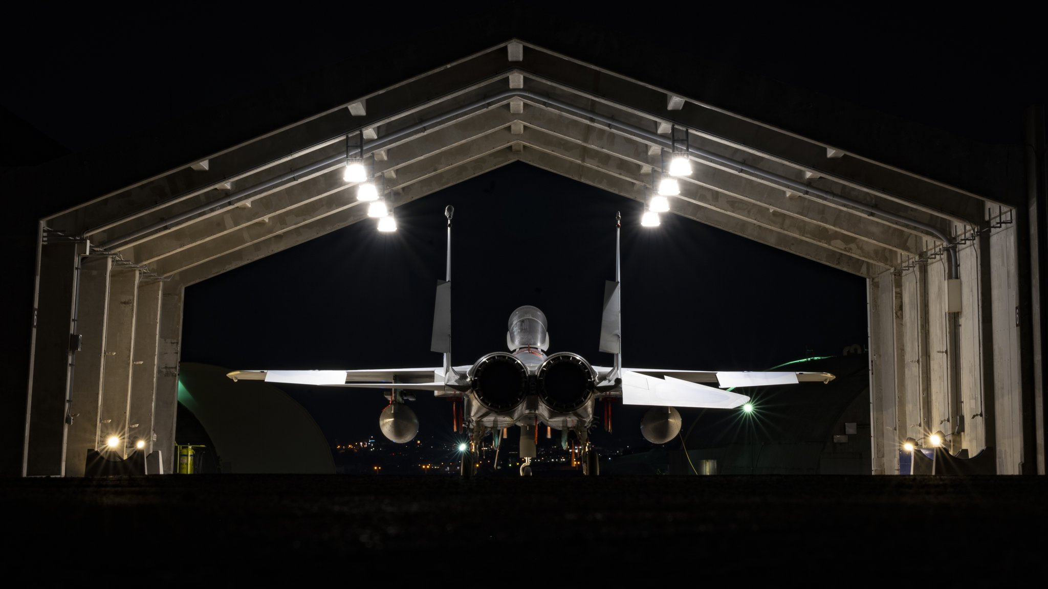 ラスト1セット 4/27 23:59削除予定 最終値引 F-15EX 嘉手納基地 ラスト1セット 4/27 23:59削除予定 最終値引 F-15EX 嘉手納基地