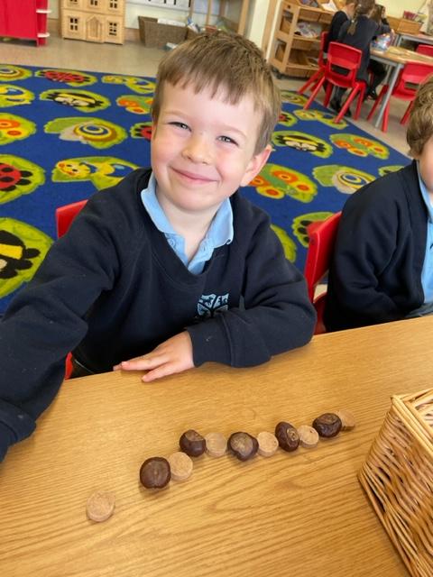 HambrookSchool's tweet photo. We have been exploring patterns this week in EYFS with all different resources inside and out.
#hambrookr
#eyfsmaths https://t.co/Sw4qfVwyen