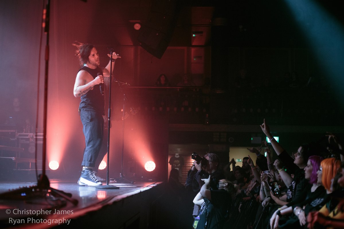 RAM_zine's tweet photo. Some iconic photos of Finnish alt rock legends The Rasmus rocking Manchester!

📸 - @ChrisRyanPhotos 

#RAMzine #Finland #Rock #LiveGallery https://t.co/BuAdpX37cl
