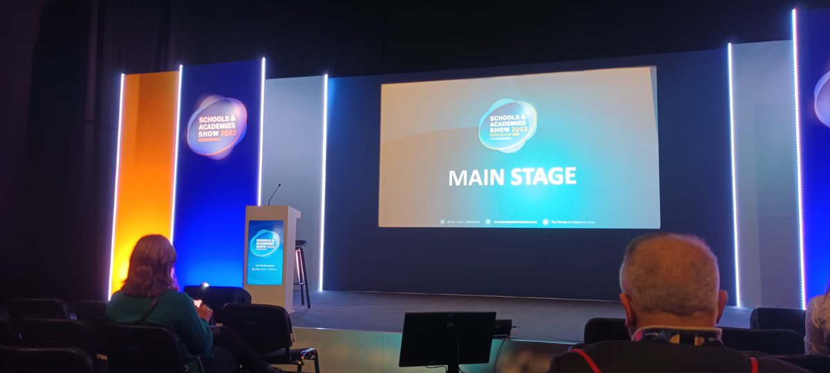 futuresteaching's tweet photo. Networking @SAA_Show engaging in the debate on the 2030 Trail and ‘The Transformation Journey’. #BrighterFuturesTogether #SAAShow https://t.co/TM2ewV2hAT
