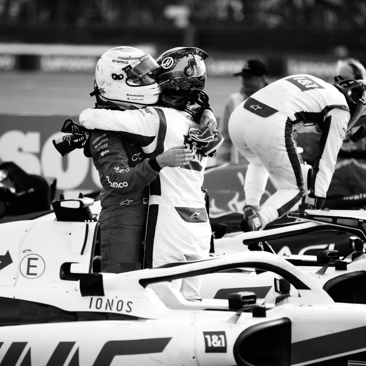 itsmeAnay's tweet photo. I don't wanna say goodbye
#AbuDhabiGP #smick https://t.co/6Fyucxi2bL