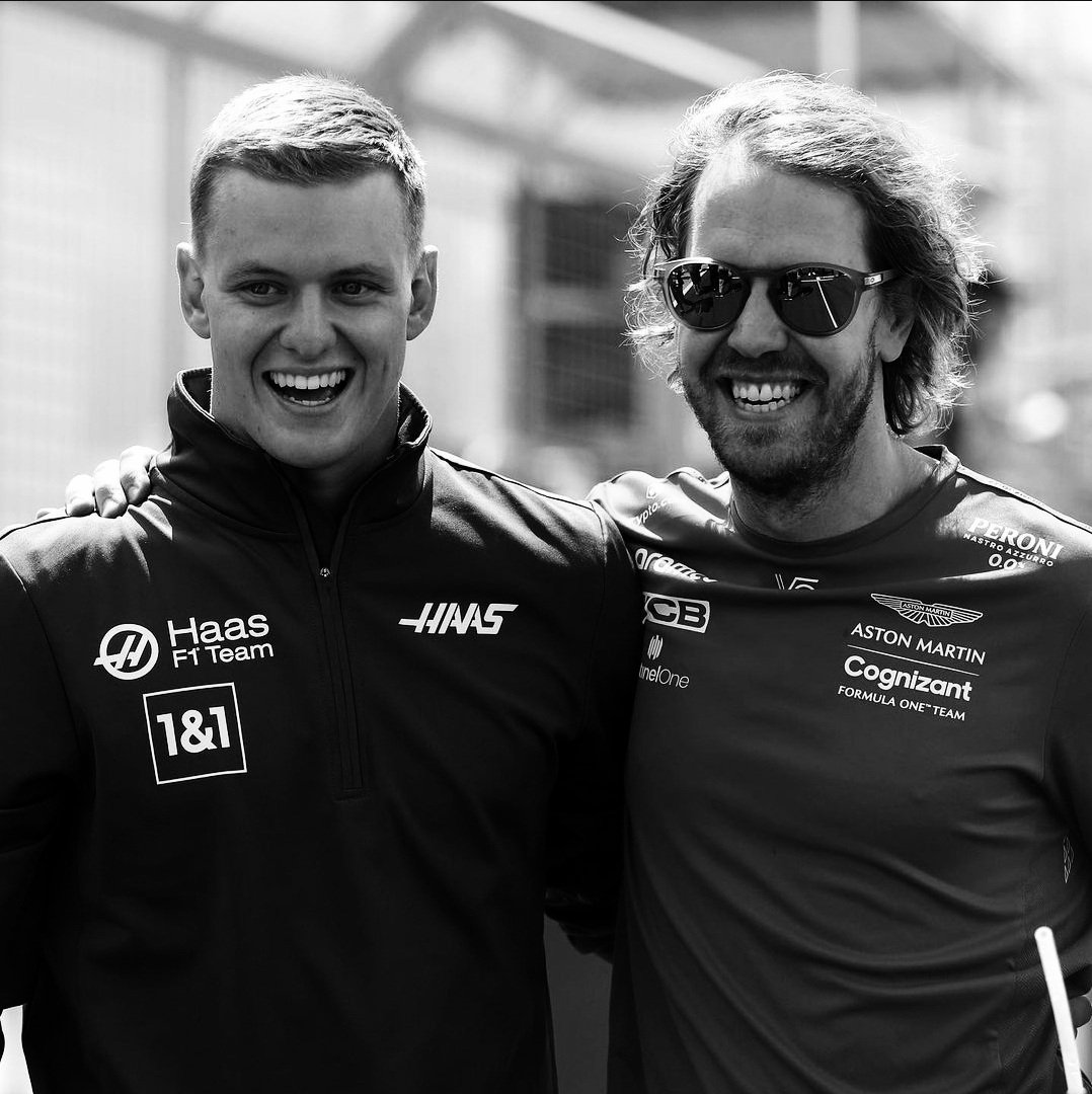 itsmeAnay's tweet photo. I don't wanna say goodbye
#AbuDhabiGP #smick https://t.co/6Fyucxi2bL