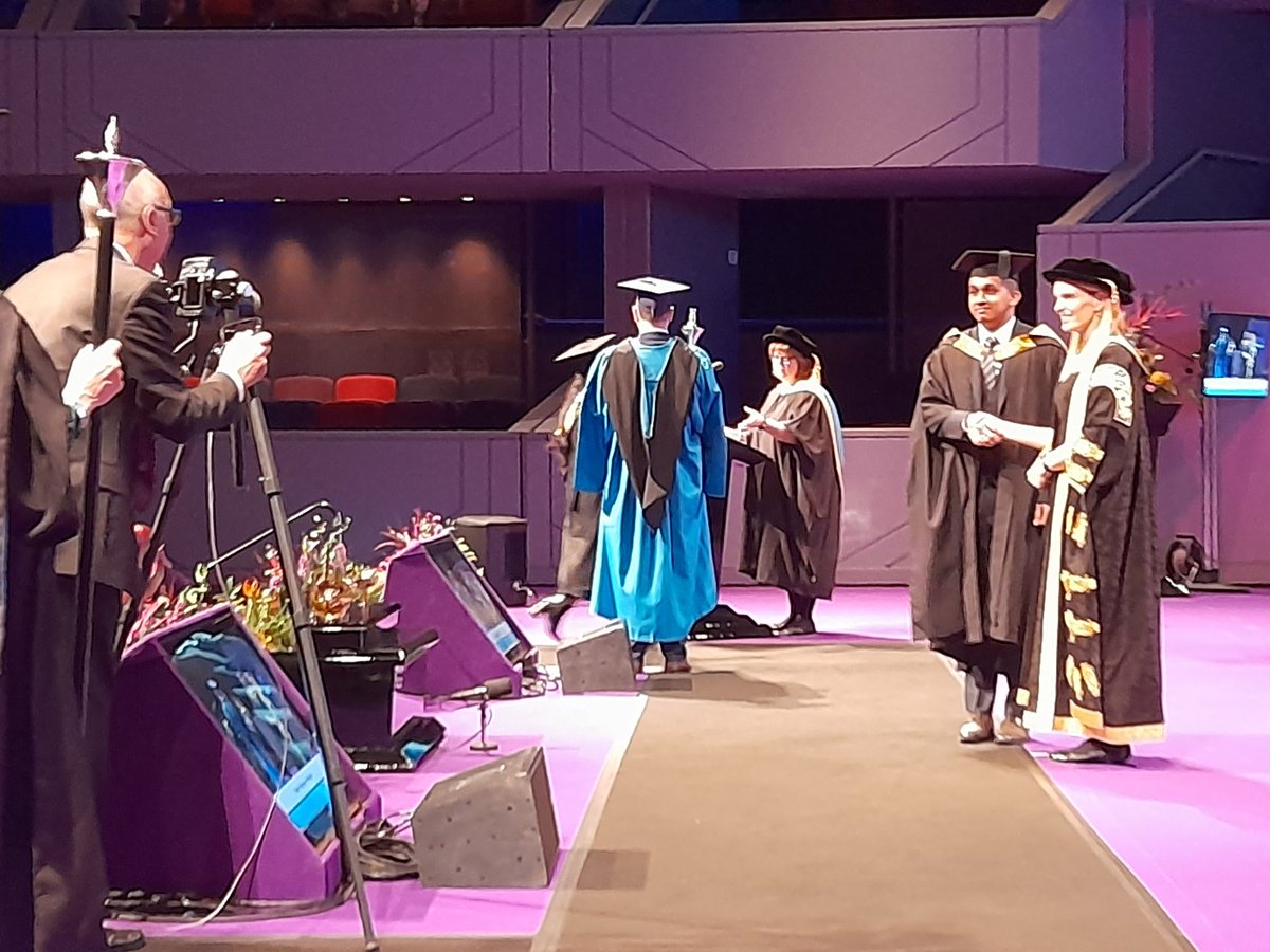 UniofNorthamptonNews (@uninhantsnews) on Twitter photo A snapshot of some of our <a href="/UniNorthantsFBL/">Faculty of Business and Law</a> students as they cross the stage at #graduation.
Congratulations #UONGrads! 👏 A snapshot of some of our <a href="/UniNorthantsFBL/">Faculty of Business and Law</a> students as they cross the stage at #graduation.
Congratulations #UONGrads! 👏