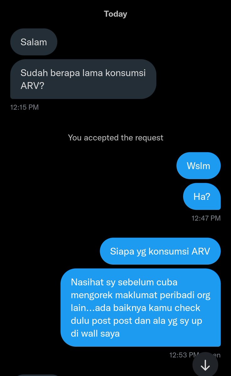 NairaAlisya's tweet photo. Sebelum bersikap tidak beradap dgn cuba mengorek peribadi org lain, sy nasihatkan supaya baca dulu bio dan post... 
Jika benar tuan badan PLHIV sekalipun belum tentu dia selesa utk kongsi maklumat peribadi...kalau dia nak share pasti dia share di time wall...jaga adab anda https://t.co/Q3lfAXjdEp