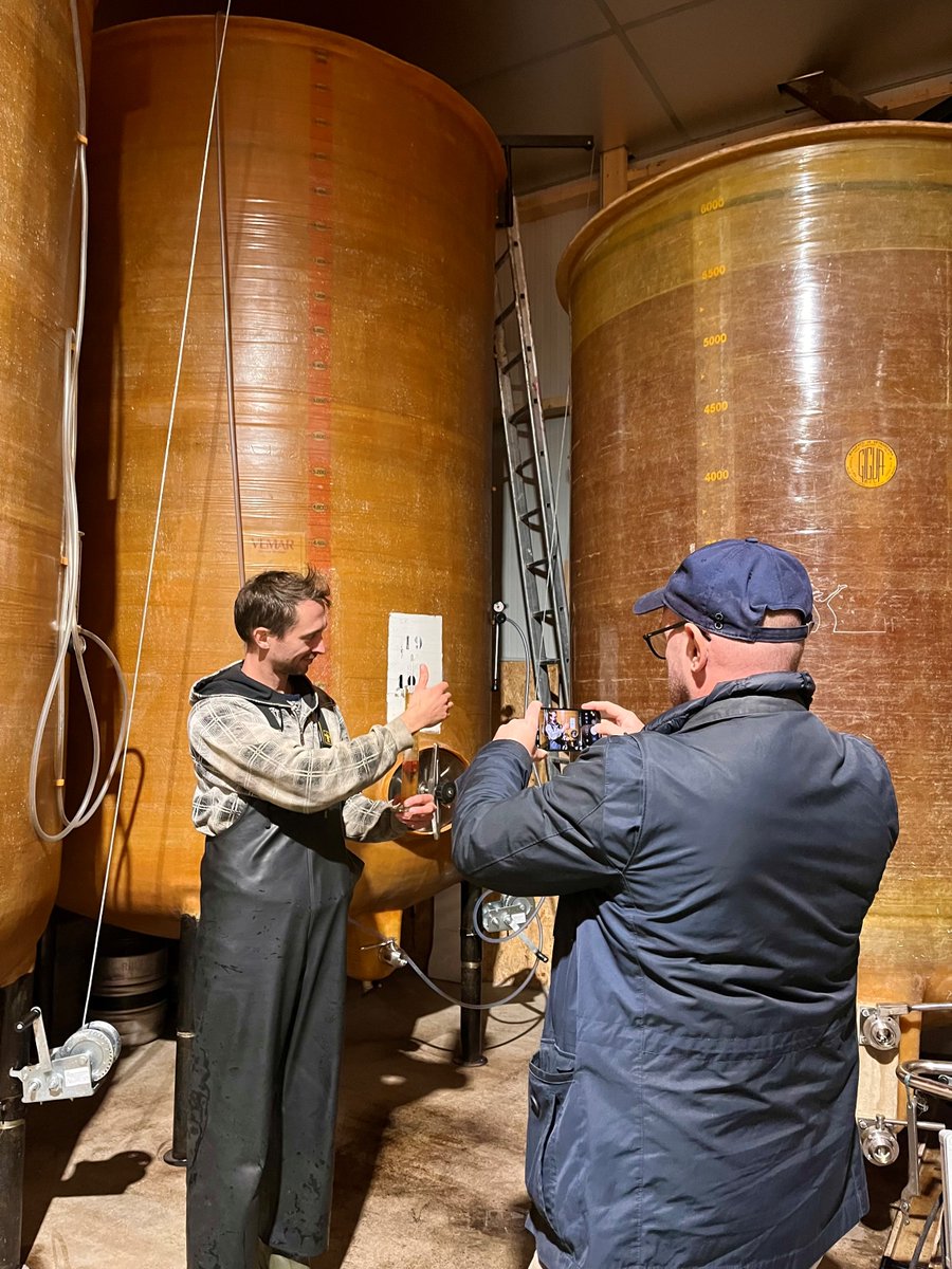 🏔 Le service Médias de l'Agence #SavoieMontBlanc avec <a href="/AnnecyMountains/">Annecy Mountains</a> accueille un journaliste de Campagne Décoration, magazine très qualitatif tiré à plus de 70000 ex. Reportage à la découverte des pépites confidentielles du territoire 💎. Article à paraître à l’automne 2023.