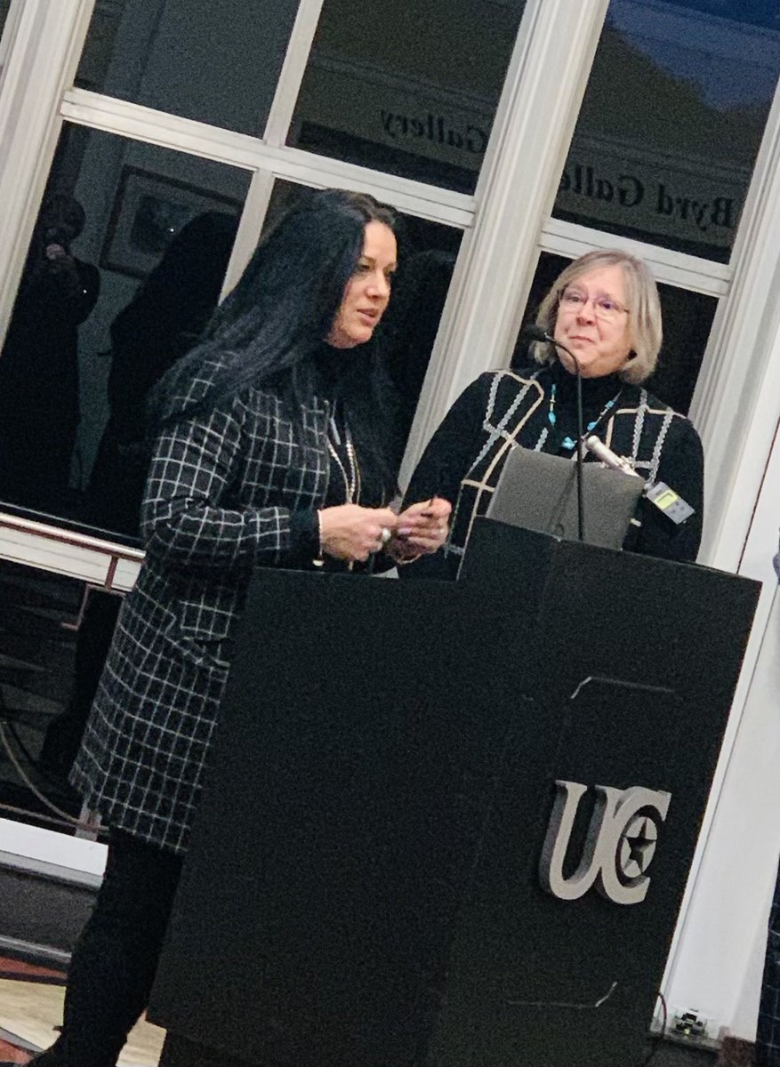 etomansuper's tweet image. POWER of Performance Awards for remarkable work in West Virginia #WVSolutions, &amp;amp; honoring those who are leading the way.  
@michelle_toman BrotherUp &amp;amp; (You Matter I Matter) received the Changing Lives Award for living her life in a manner that is dedicated to helping people.