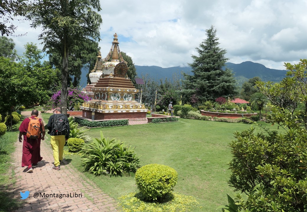MontagnaLibri's tweet photo. Una vita trascorsa in questi luoghi e ora il bisogno di un frequente ritornare.
#kopanmonastery #Kathmandu #nepal #Buddhism #DalaiLama #leggere #viaggiare #scrivere https://t.co/Hfye8snkly