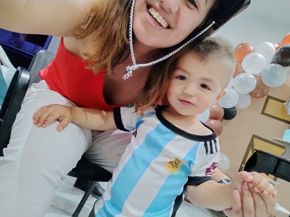 olmosjuli's tweet photo. El ahijado más hermoso y terrible del mundo 💕 https://t.co/DgNNvHWvit