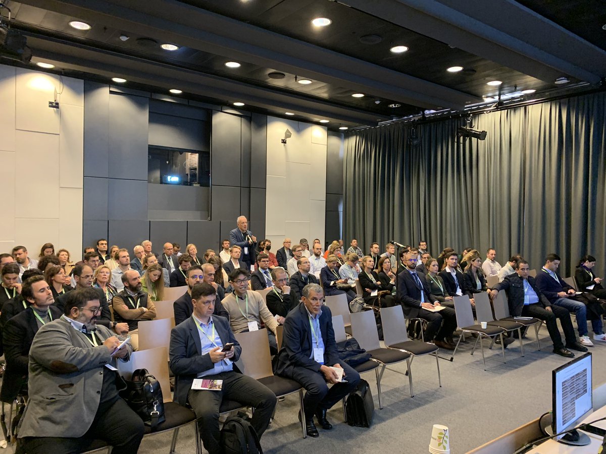 Jean-Nicolas Cornu (@jncornu) on Twitter photo #CFU2022 la session de communications orales neuro-urologie et troubles mictionnels à un large succès - accès à la salle compliquée par moments - cela mérite un agrandissement ! <a href="/MalletR/">MALLET richard</a> <a href="/AFUrologie/">Association Française d'Urologie - AFU</a> @gilkarsenty #CFU2022 la session de communications orales neuro-urologie et troubles mictionnels à un large succès - accès à la salle compliquée par moments - cela mérite un agrandissement ! <a href="/MalletR/">MALLET richard</a> <a href="/AFUrologie/">Association Française d'Urologie - AFU</a> @gilkarsenty