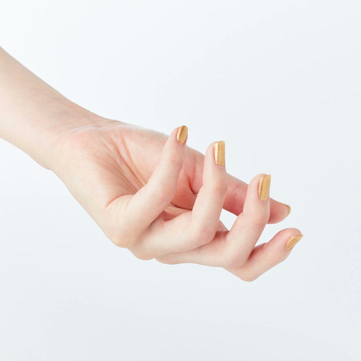 Elegance_jp's tweet photo. ELEGANCE RAZZLE ENAMEL LACQUER
#34
#Goldenflake
#ゴールデンフレーク
※販売状況は店舗により異なります。詳細は各店舗にお問合せください。 https://t.co/vzkAsDLqC5
