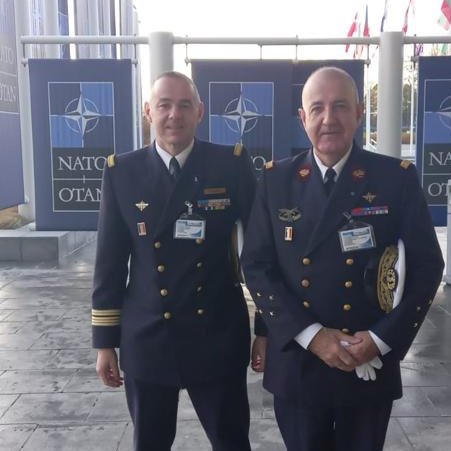 santearmees's tweet photo. #COMEDS🇧🇪I Le #DirecteurCentralSSA a participé à la 58e session plénière du comité des chefs des services de santé militaires de l’OTAN.
Objectifs :
✅Améliorer la #coordination du soutien #médical entre pays membres
✅Définir une doctrine commune aux forces #armées
#NotreDéfense https://t.co/qUfPzNquqy